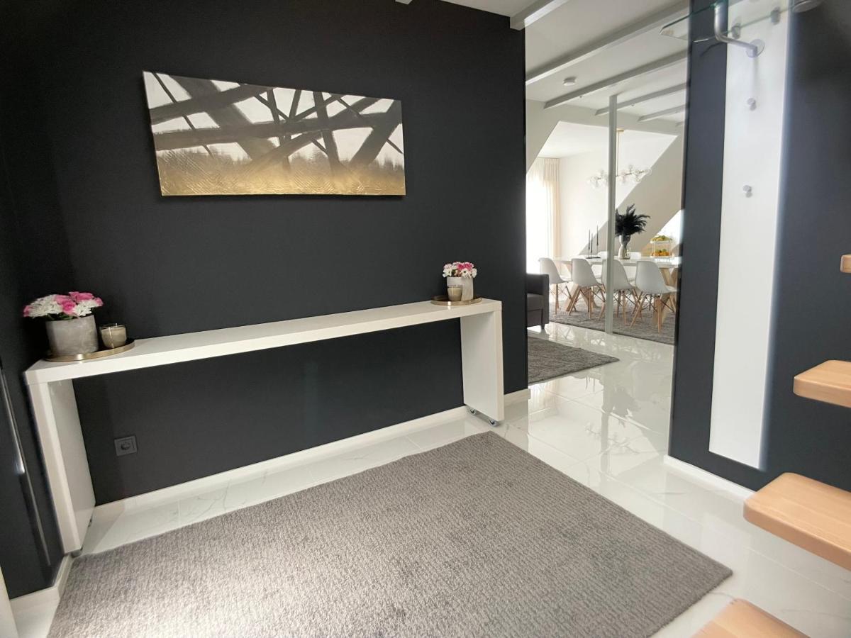 M-Style 04 Apartment Mit Balkon Und Gasgrill, 24H Self-Check-In, Free Parking, Netflix Nürnberg Eksteriør bilde