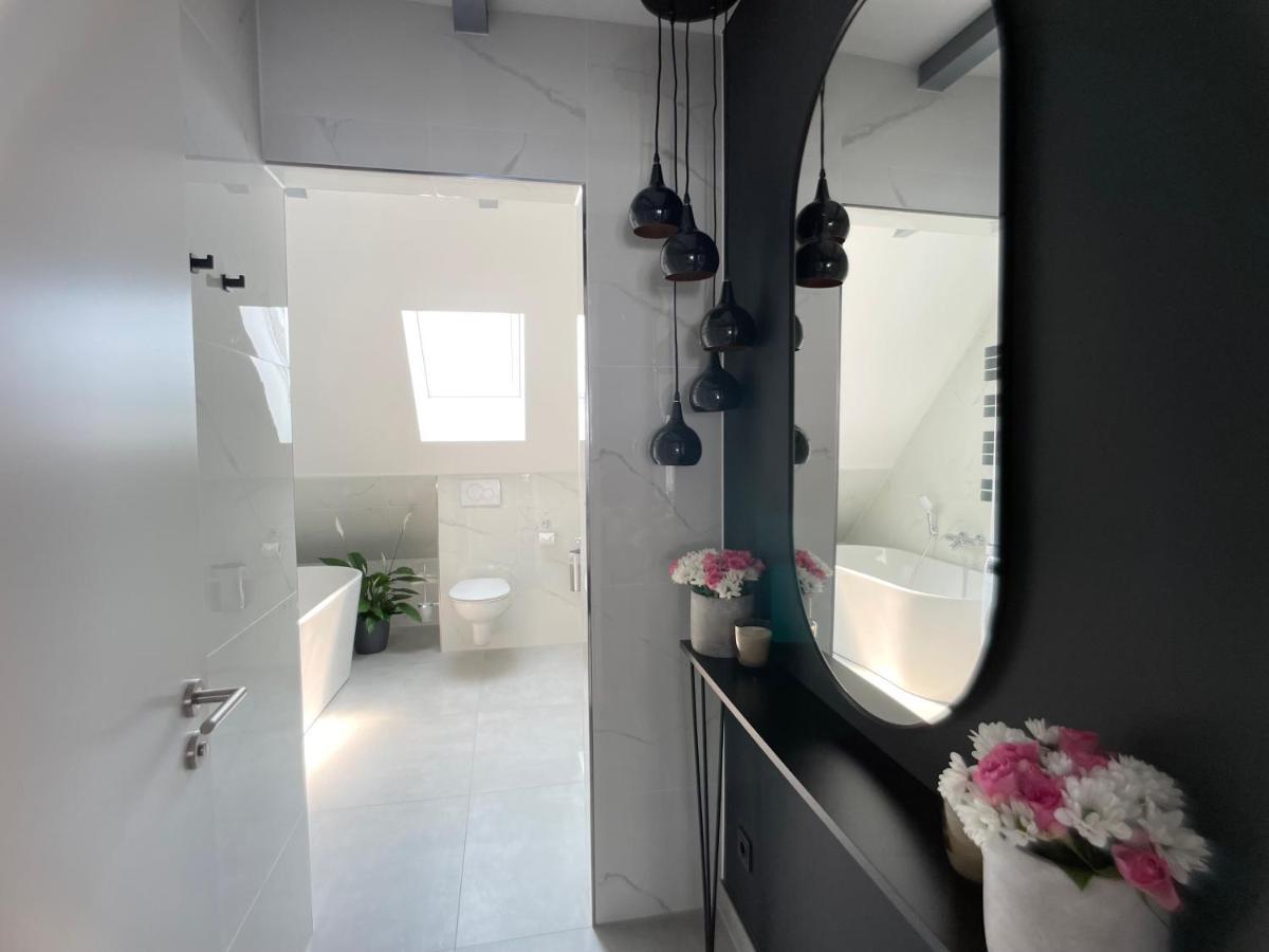 M-Style 04 Apartment Mit Balkon Und Gasgrill, 24H Self-Check-In, Free Parking, Netflix Nürnberg Eksteriør bilde